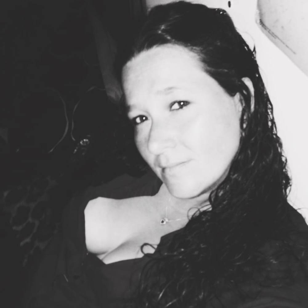 Meet your Posher, Tina